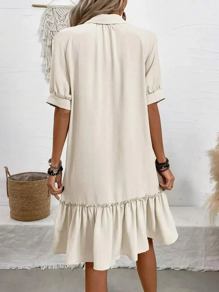 Aliyah – Vestido con volantes en el bajo y botones