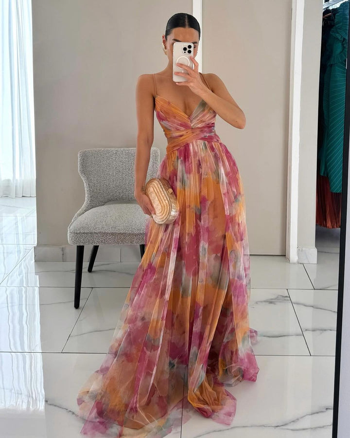 Giselle - Un vestido largo y cautivador con estampado floral